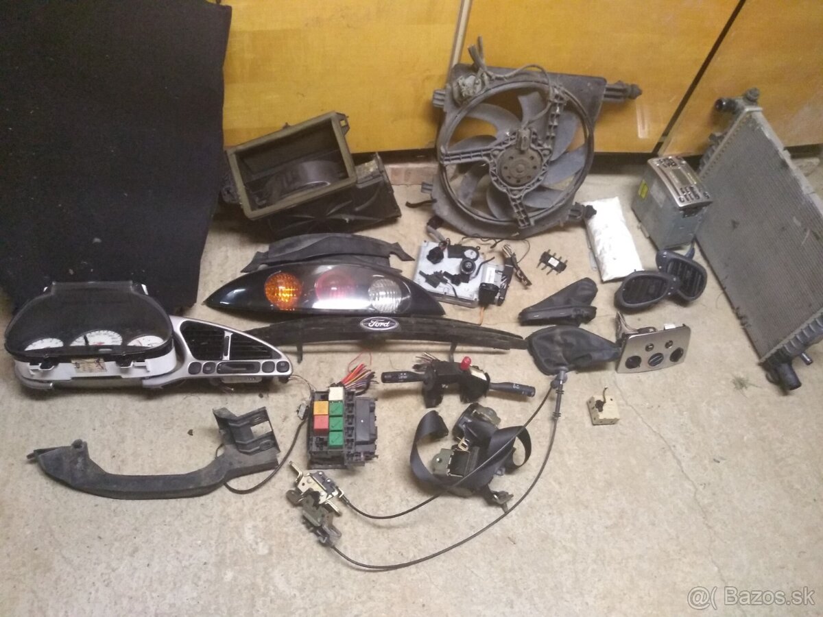 ford puma 1.4 benzin rozpredvam - 4