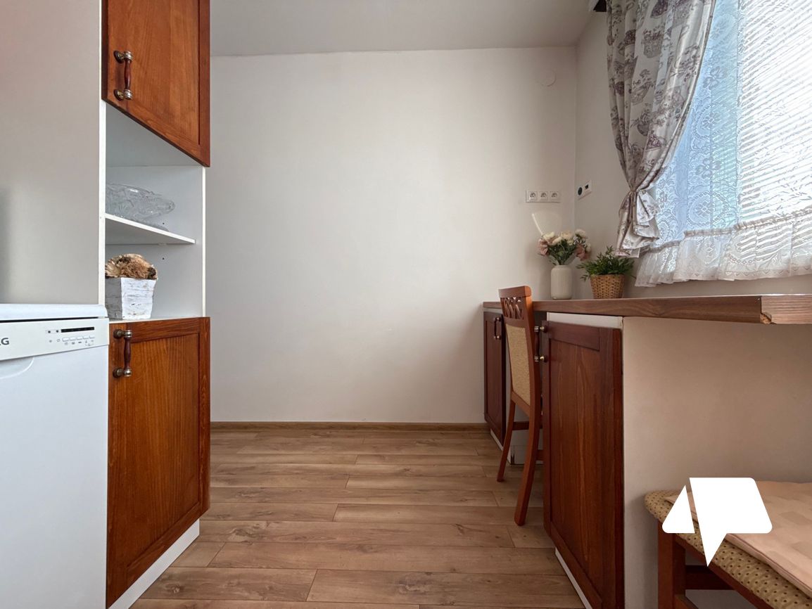 Prenájom, 2 izbový byt s balkónom -skvelá lokalita, Zlaté Mo - 4