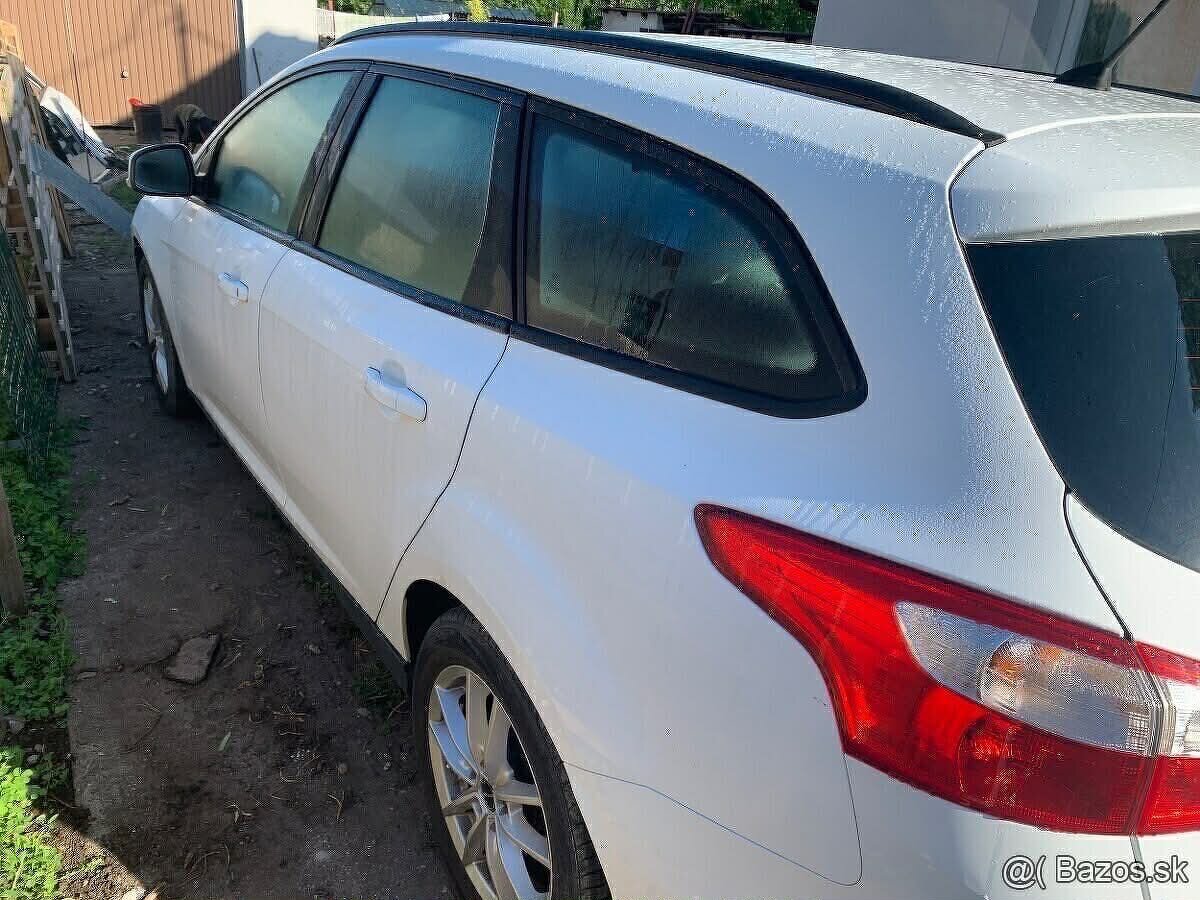 Rozpredam Ford Focus MK3 1.0 Ecoboost M2DA - 4