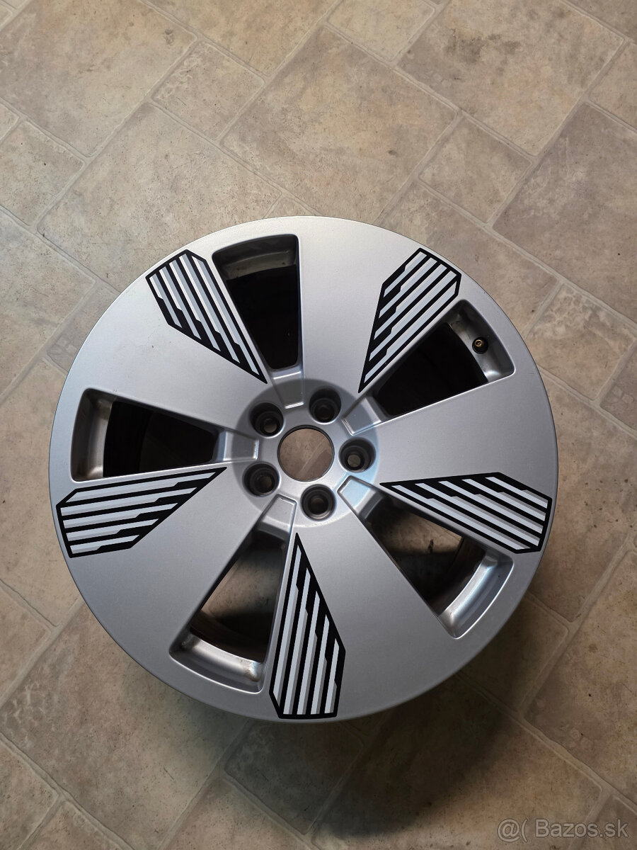 Audi E- Tron disky - 4