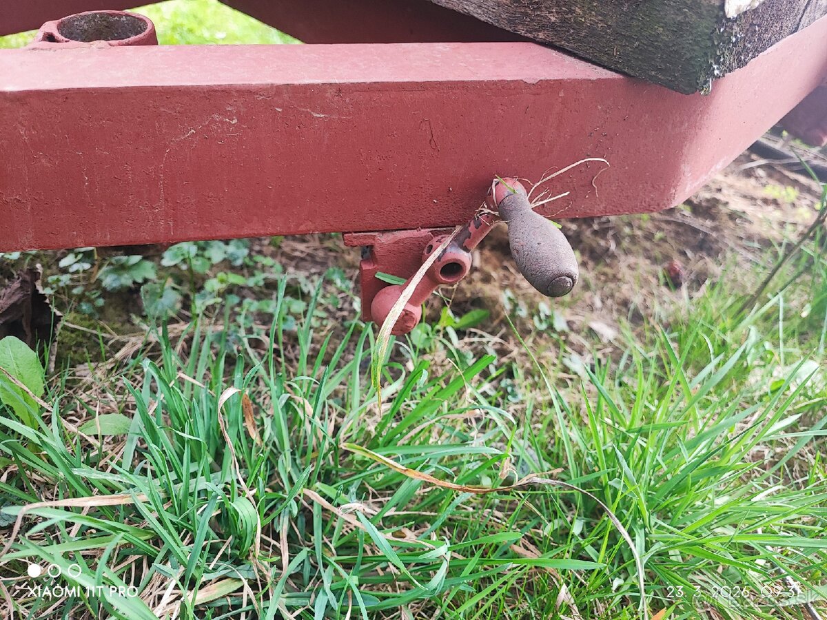 Vlečka s brzdou - 4