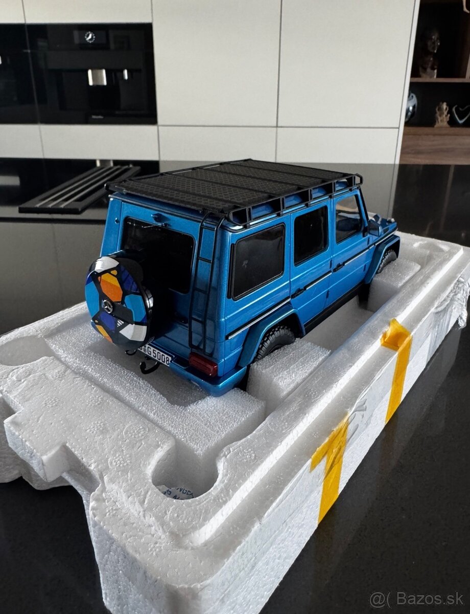 Mercedes G Gventure300K 1:18 - 4