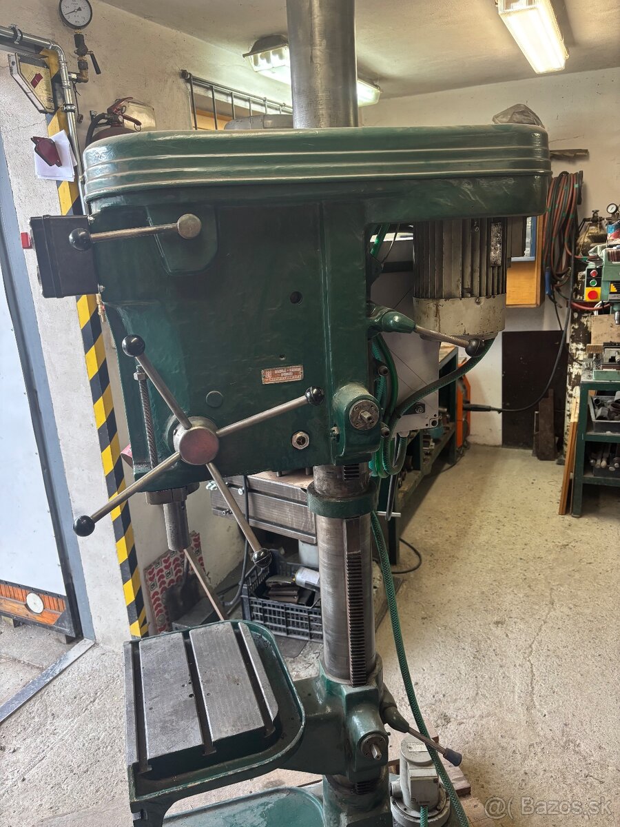 Stĺpová vŕtačka VS20 - 4