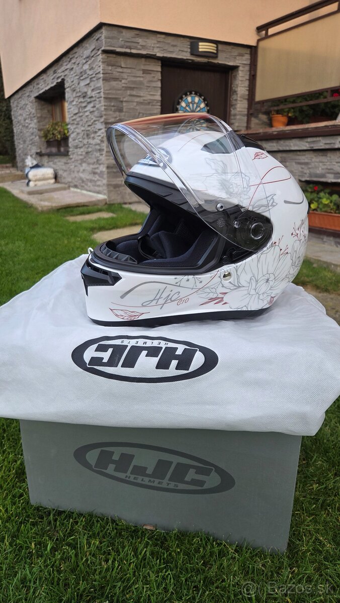Motorkárska prilba HJC - 4