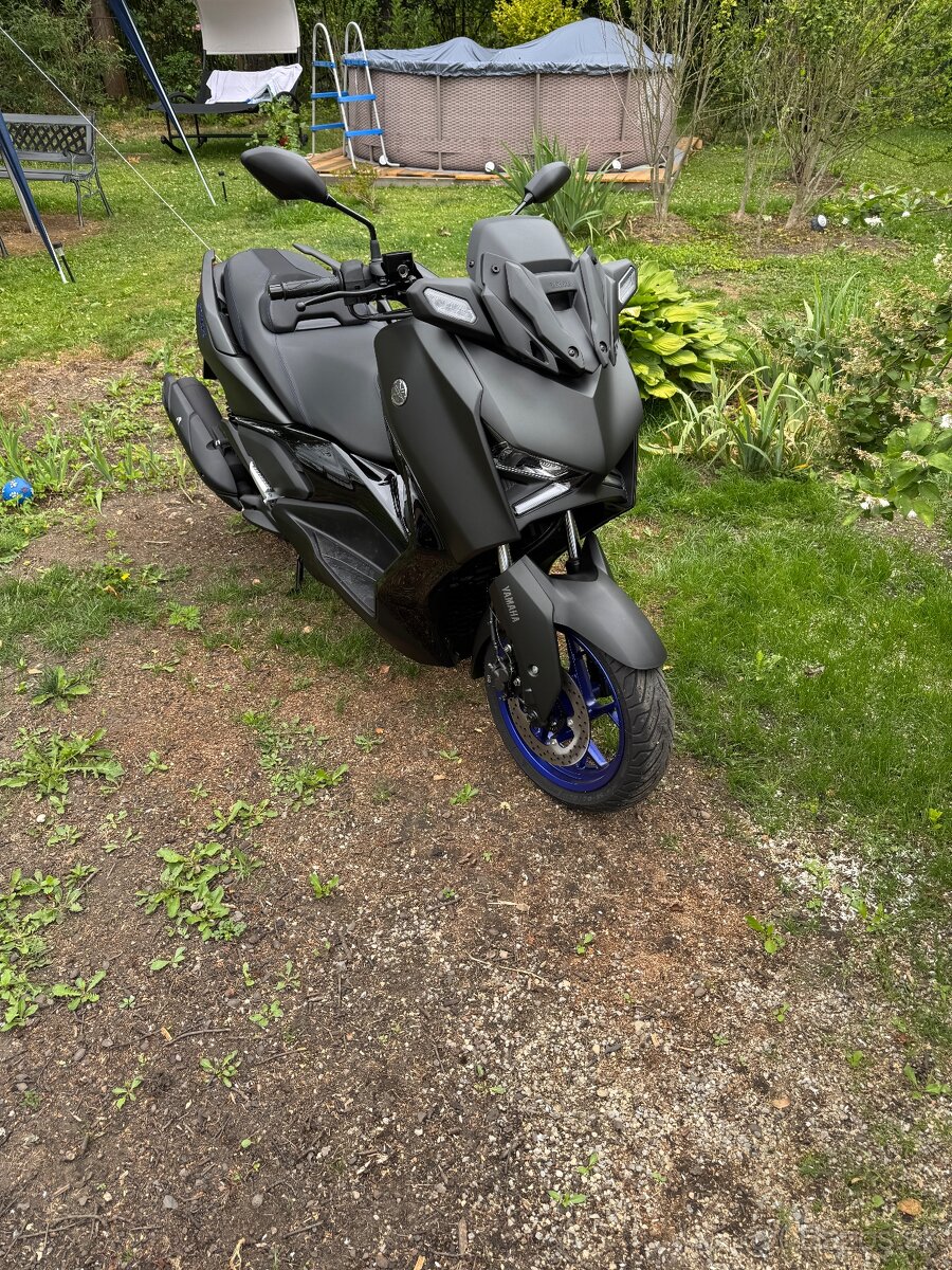 Predám Yamaha X-Max 125 - 4