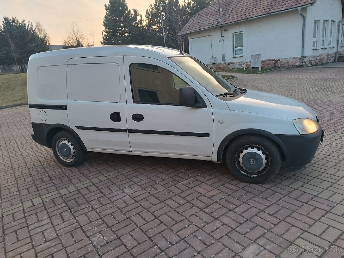 Predám Opel combo 1.3d - 4