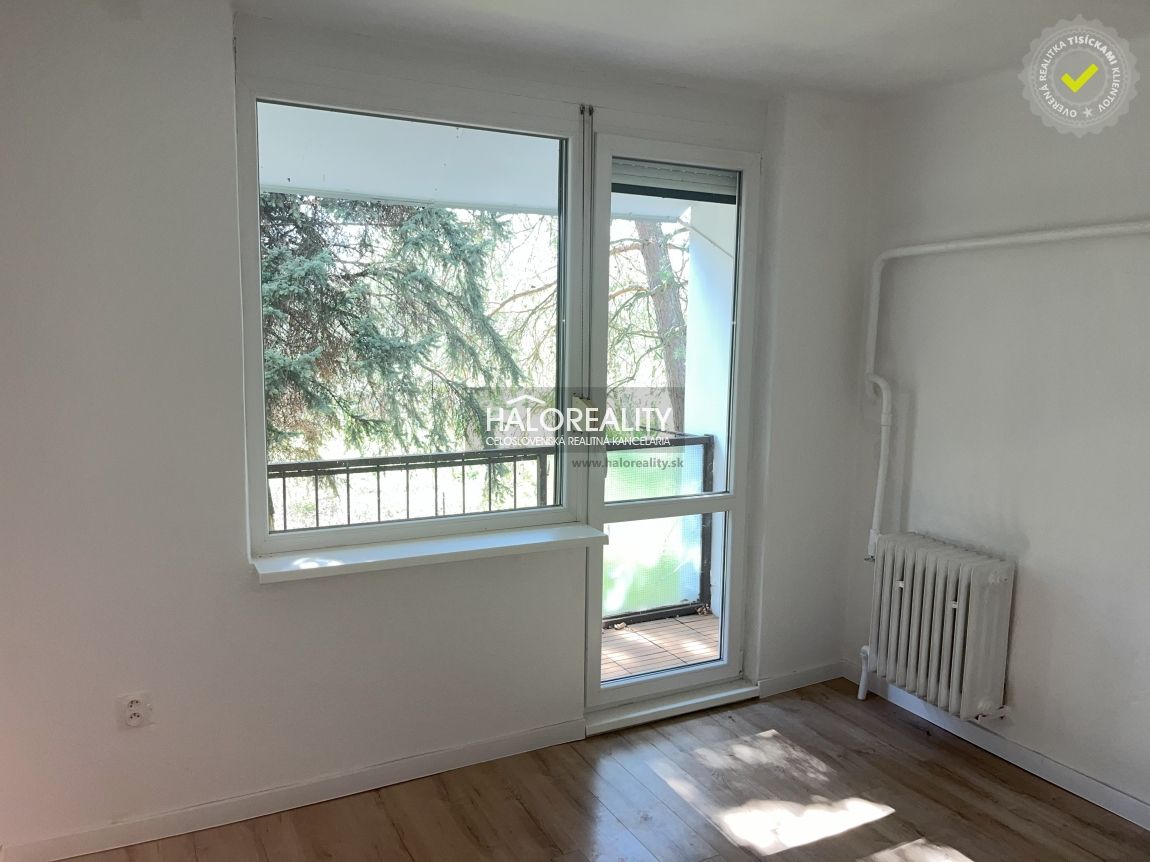 HALO reality - Predaj, trojizbový byt Selice, s garážou - 4
