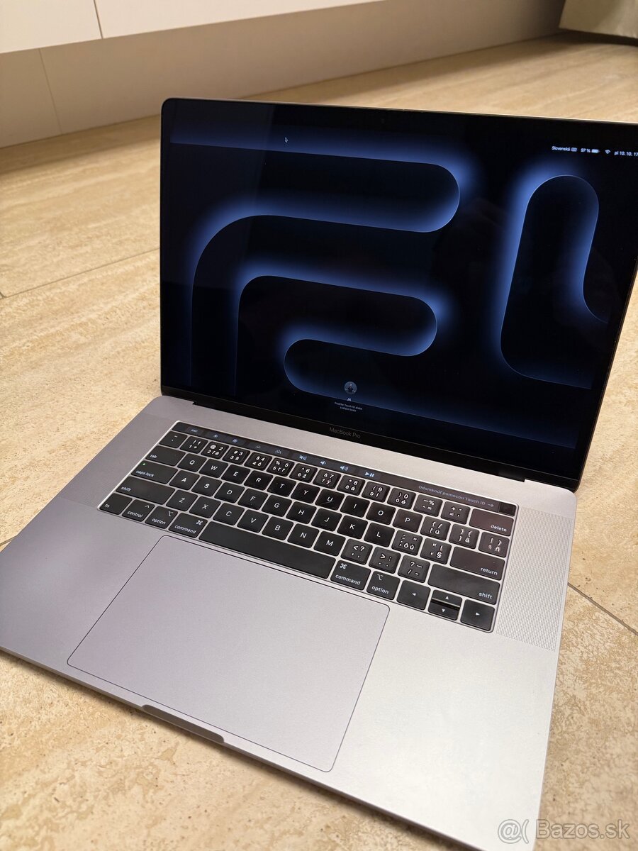 MacBook Pro 15,4" Touch Bar / 32GB / i7 / 512GB - 4