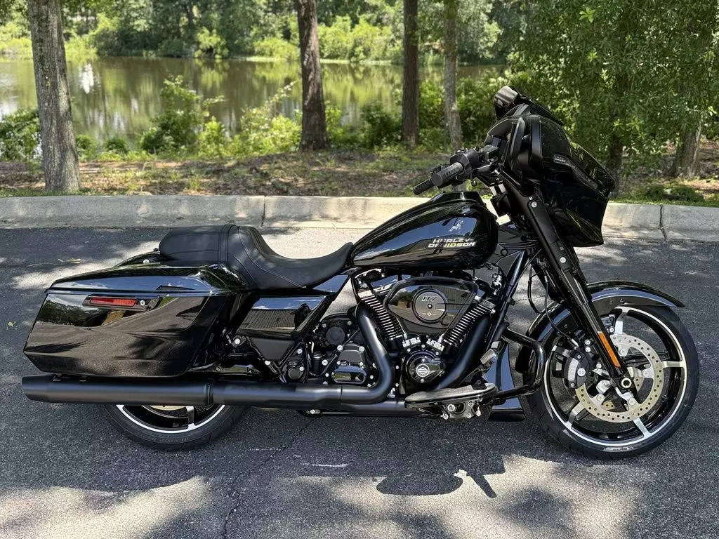 HARLEY DAVIDSON STREET GLIDE FLHX 117 - 4