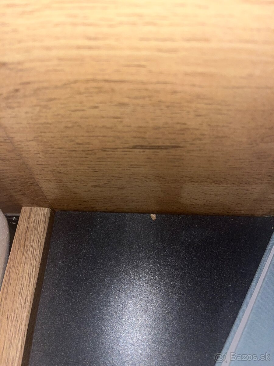 Manželská posteľ s nočnými stolíkmi - 4