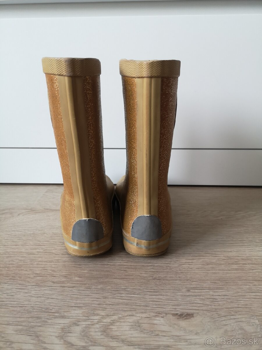 Gumaky Mikk-line 28 - 4