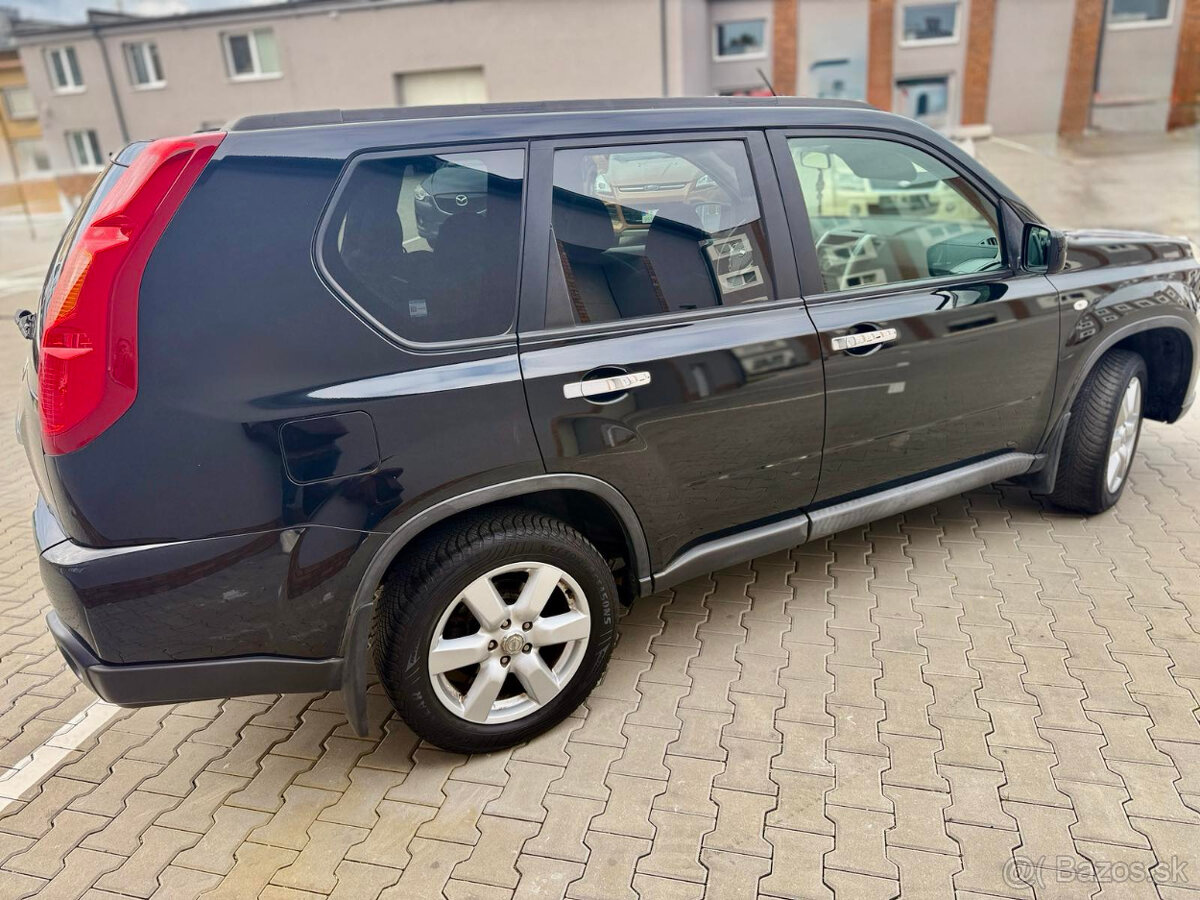 NISSAN XTRAIL PLATINUM 2.5 benzin 4x4 - 4