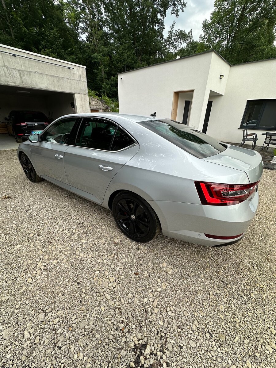 Škoda superb 3 L&K 140kw 4x4 - 4