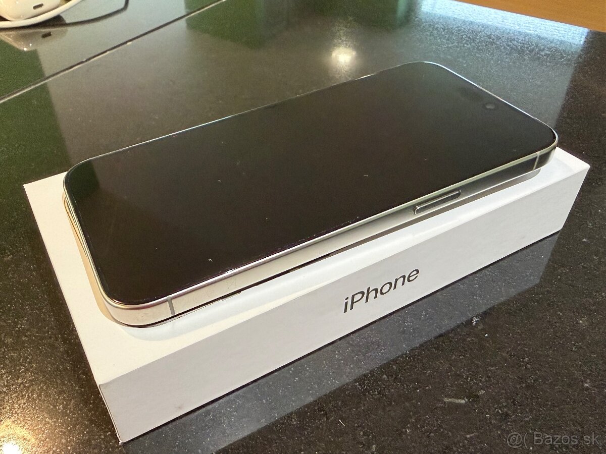 Apple iPhone 15 Pro Max 1TB, Natural Titanium - 4