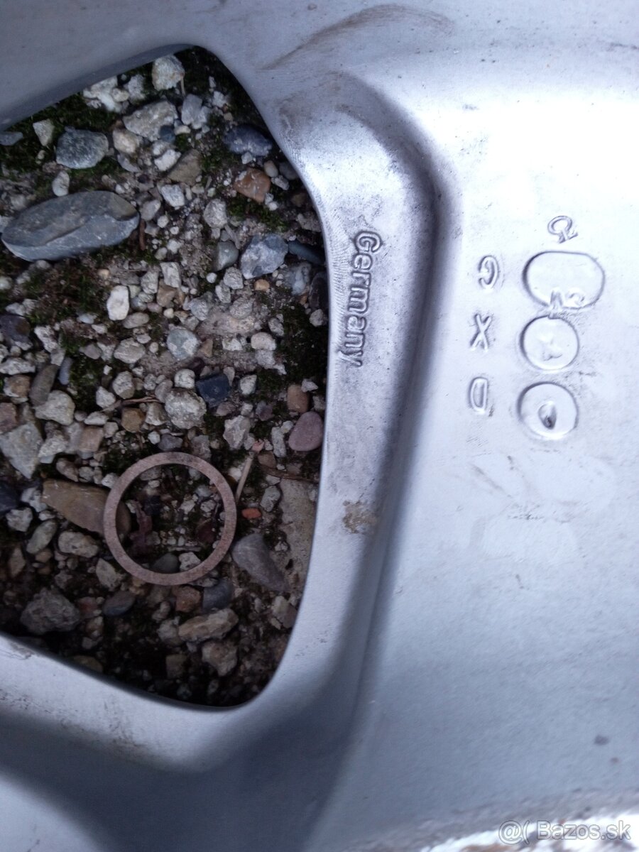 elektrony na MERCEDES - 4