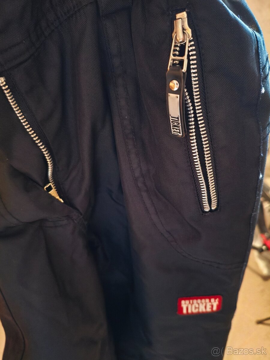 Lyžiarské nohavice a bundy - 4