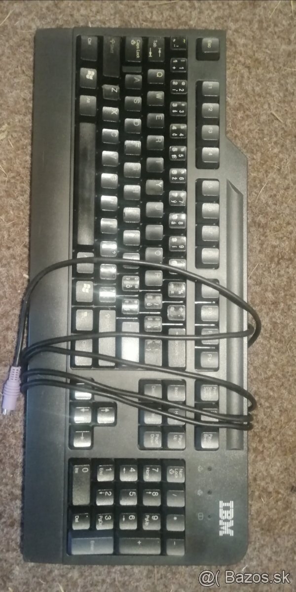 Stare klavesnice PS2 a DIN - 4