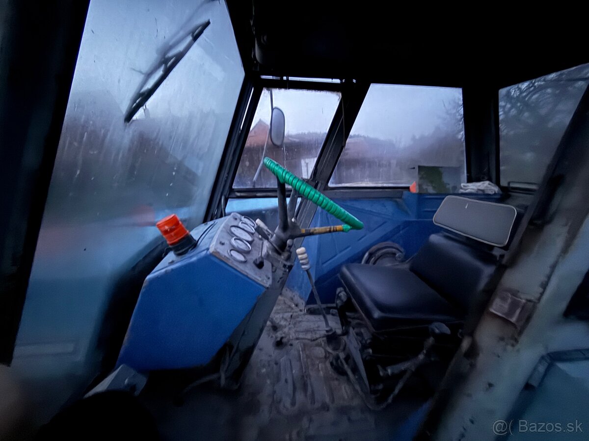 Predám zetor crystal 8011 - 4