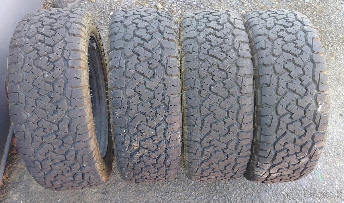 Comforser CF1100 205/55/16 A/T - 4