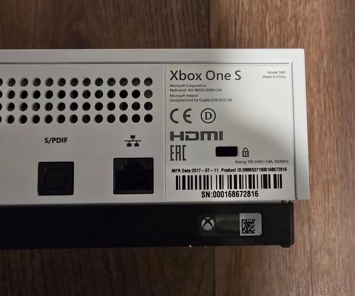 Xbox One S + ovládač + HDMI kábel - 4