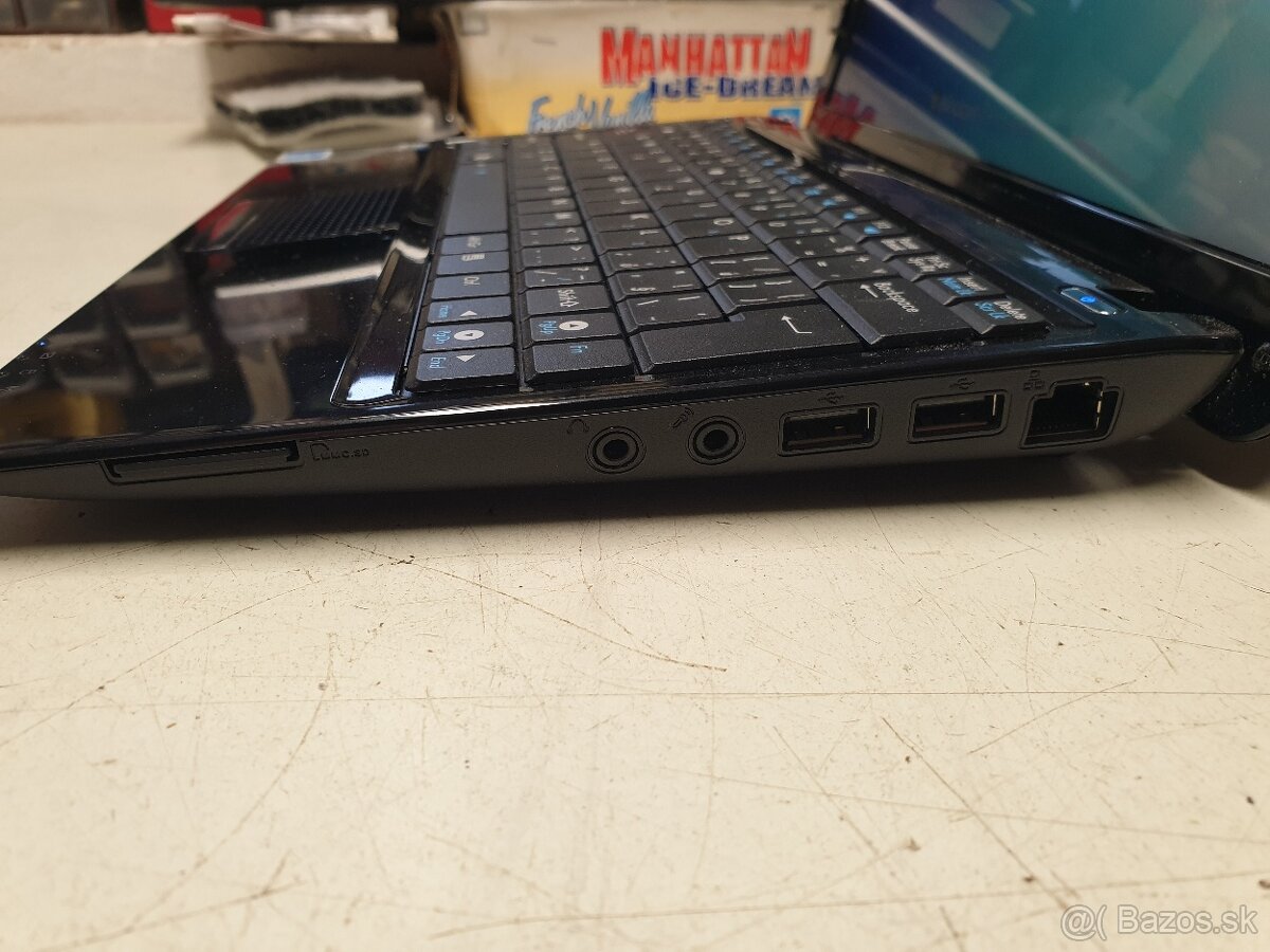 11" Notebook - 4