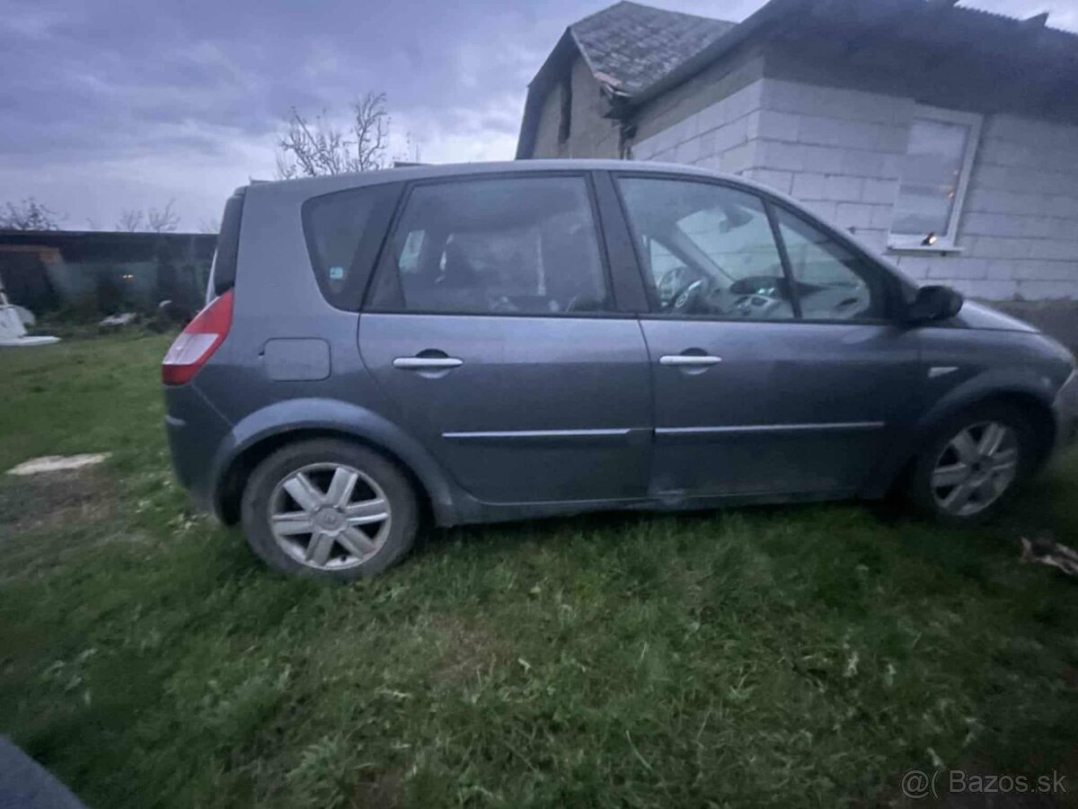Renault Scenic 1.5 - 4