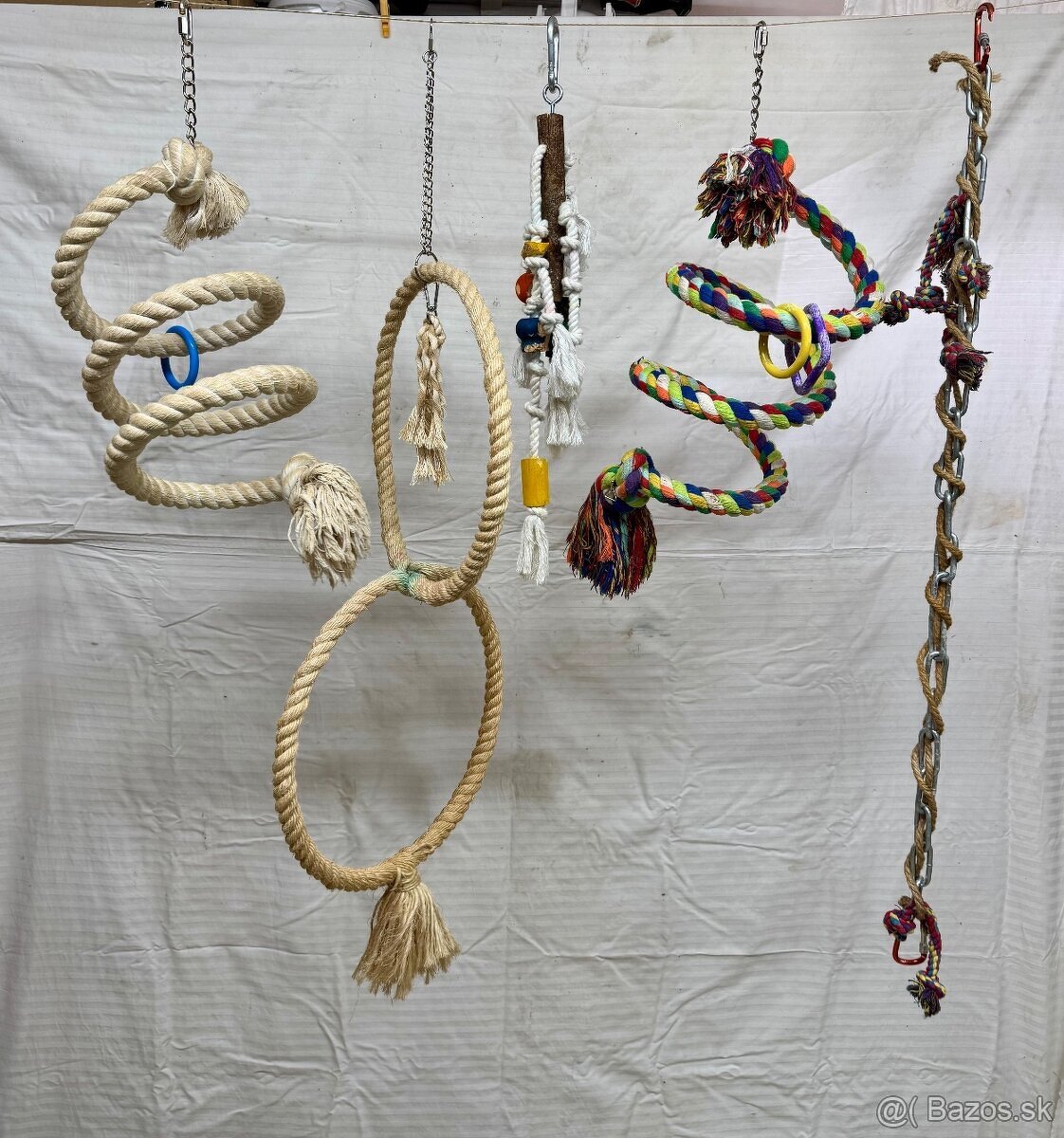 Prepravný box, stojan pre papagáje a hračky - 4