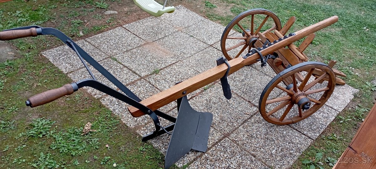 Starý drevený konský pluh 7 - 4