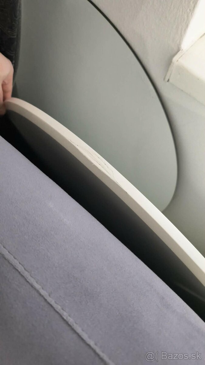 Okruhly jedalensky stol - 4