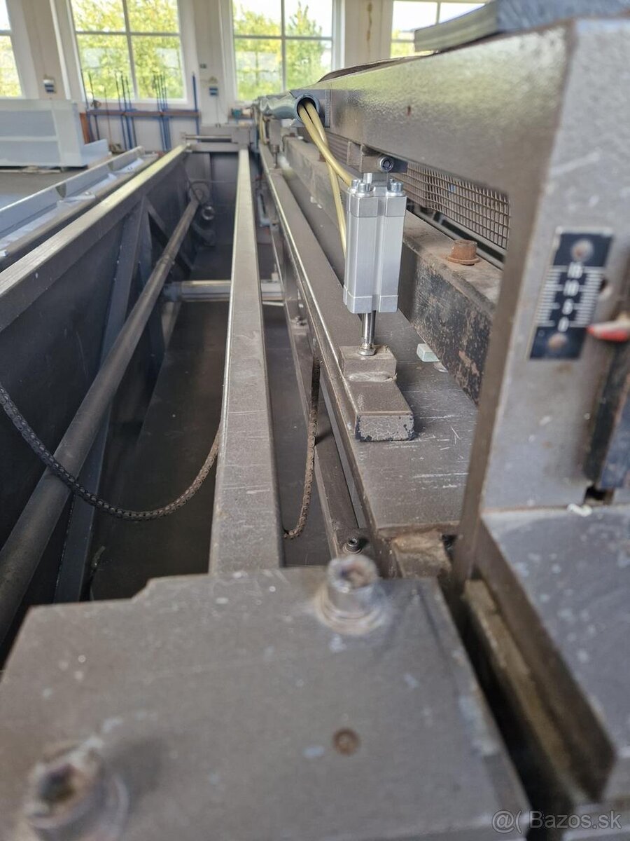 Ohýbačka plechů WEGENER BM 301 (7797) - 4