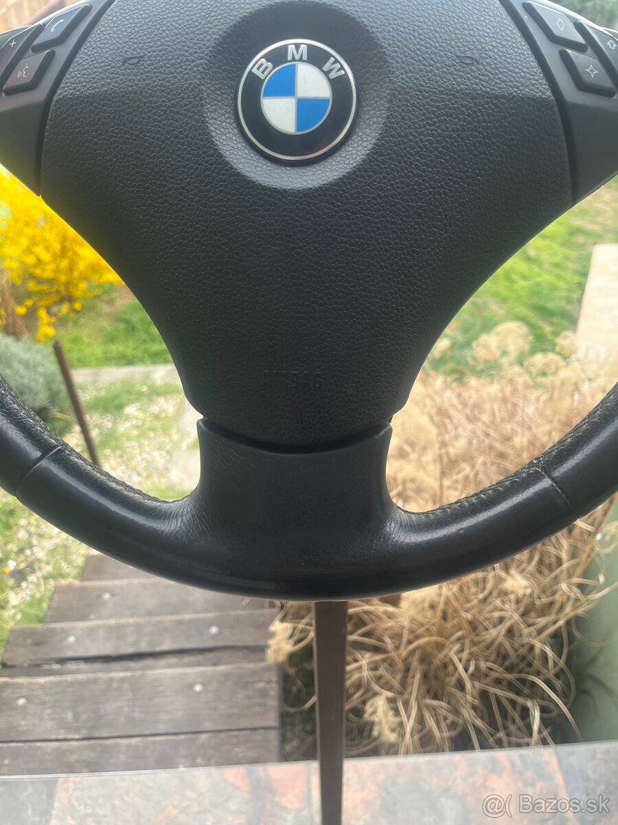 Volant e60/e61 LCI - 4