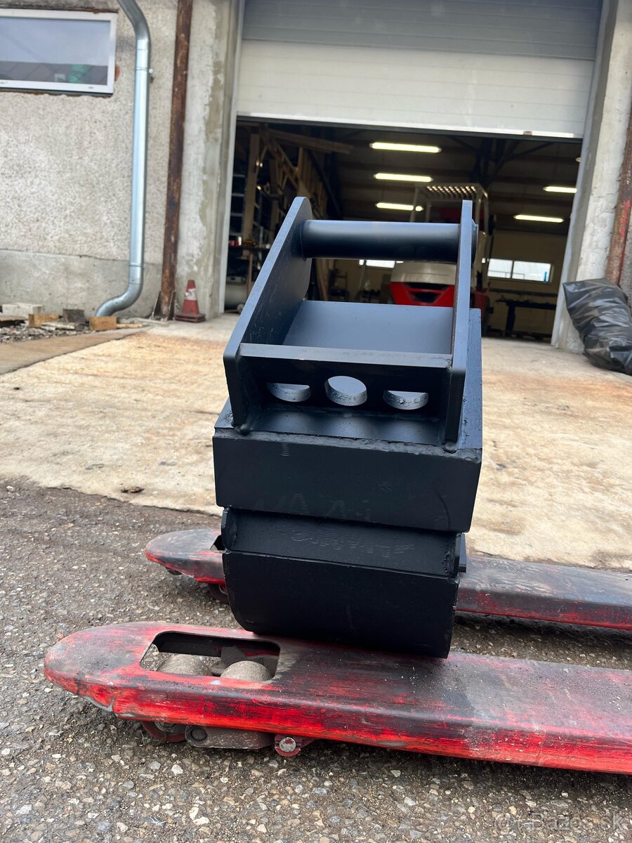 Na predaj lopata na 3t bager 300mm Lehnhoff MS3 - 4