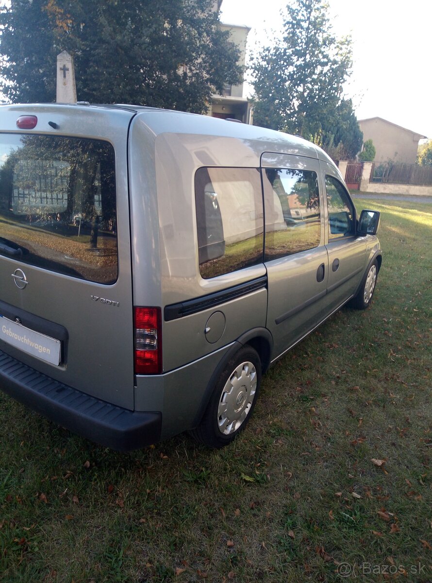 Opel Combo Tour 1.7cdti 74kw rok 2010 XL Family - 4