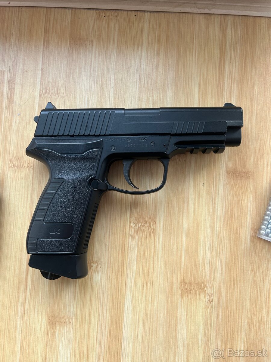 Vzduchová pištoľ Umarex HPP - 4