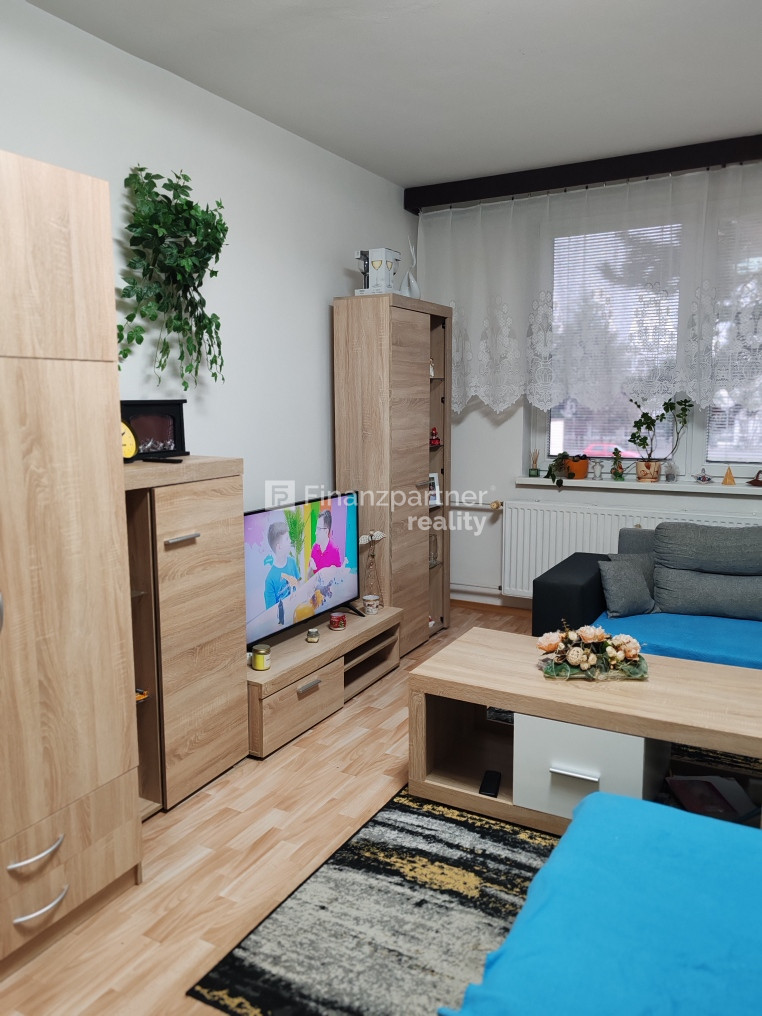 Na predaj 3-izbový byt v Senici - 4