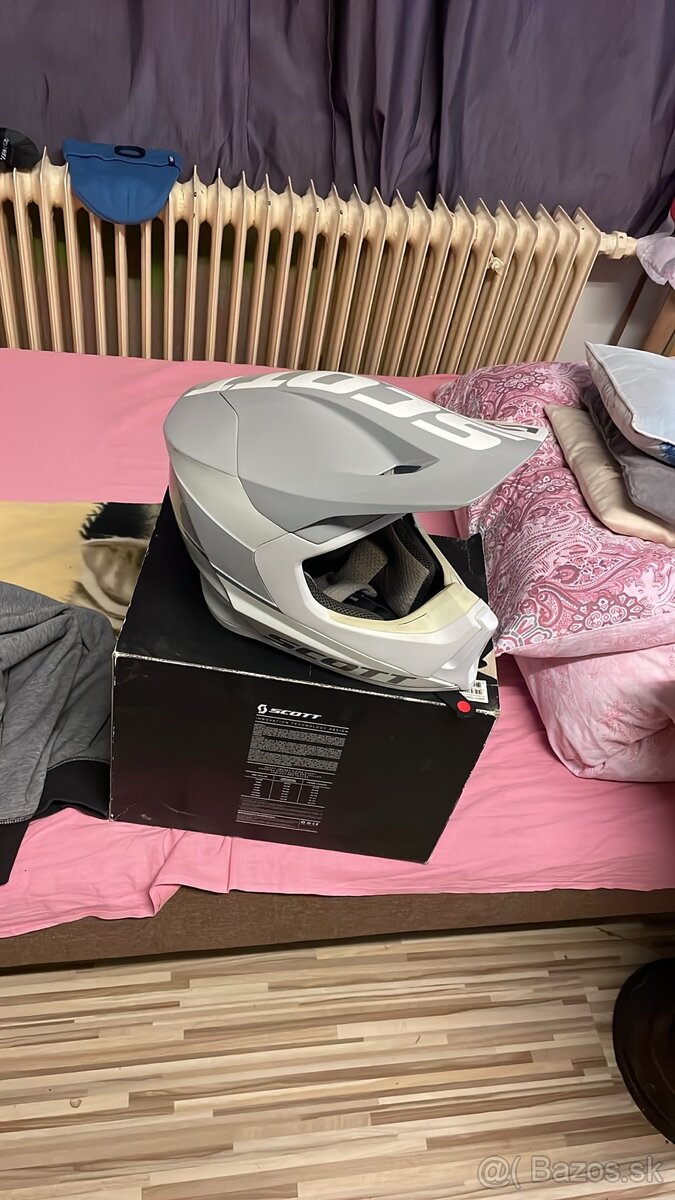 predám motokrosovu prilbu scott 550 ece - 4