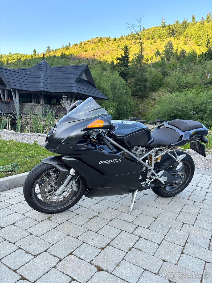 Ducati 749 dark - 4