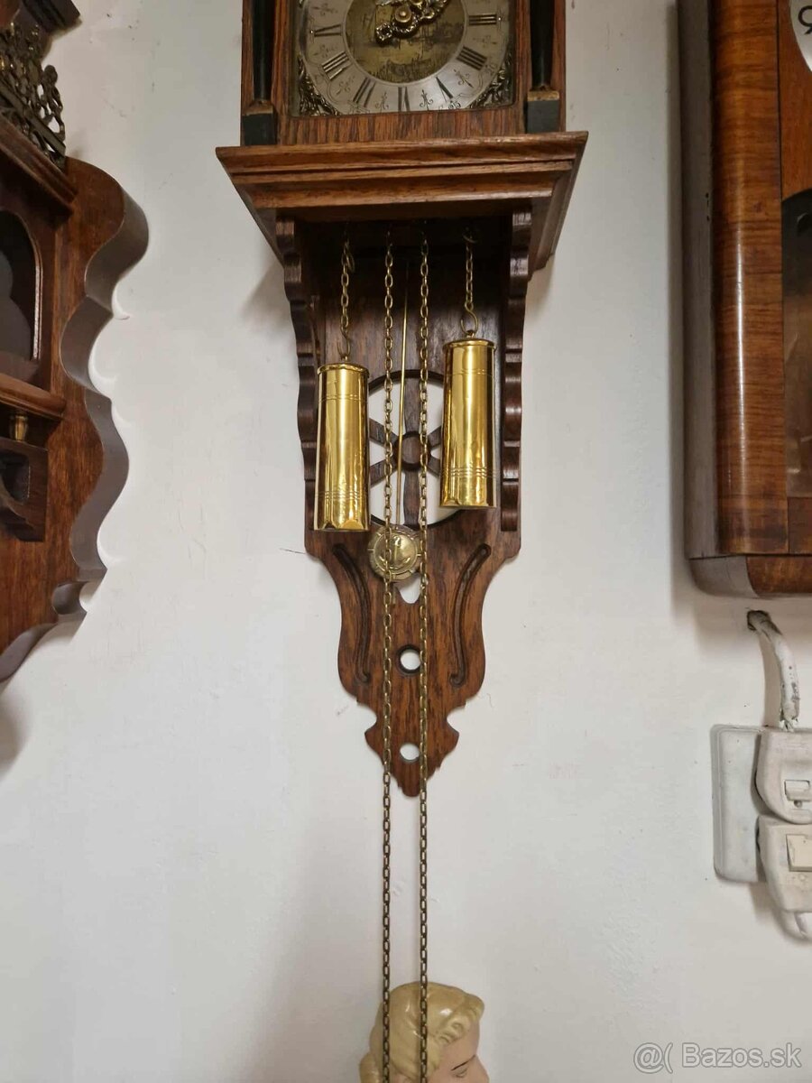 4kusi nástenné hodiny - 4