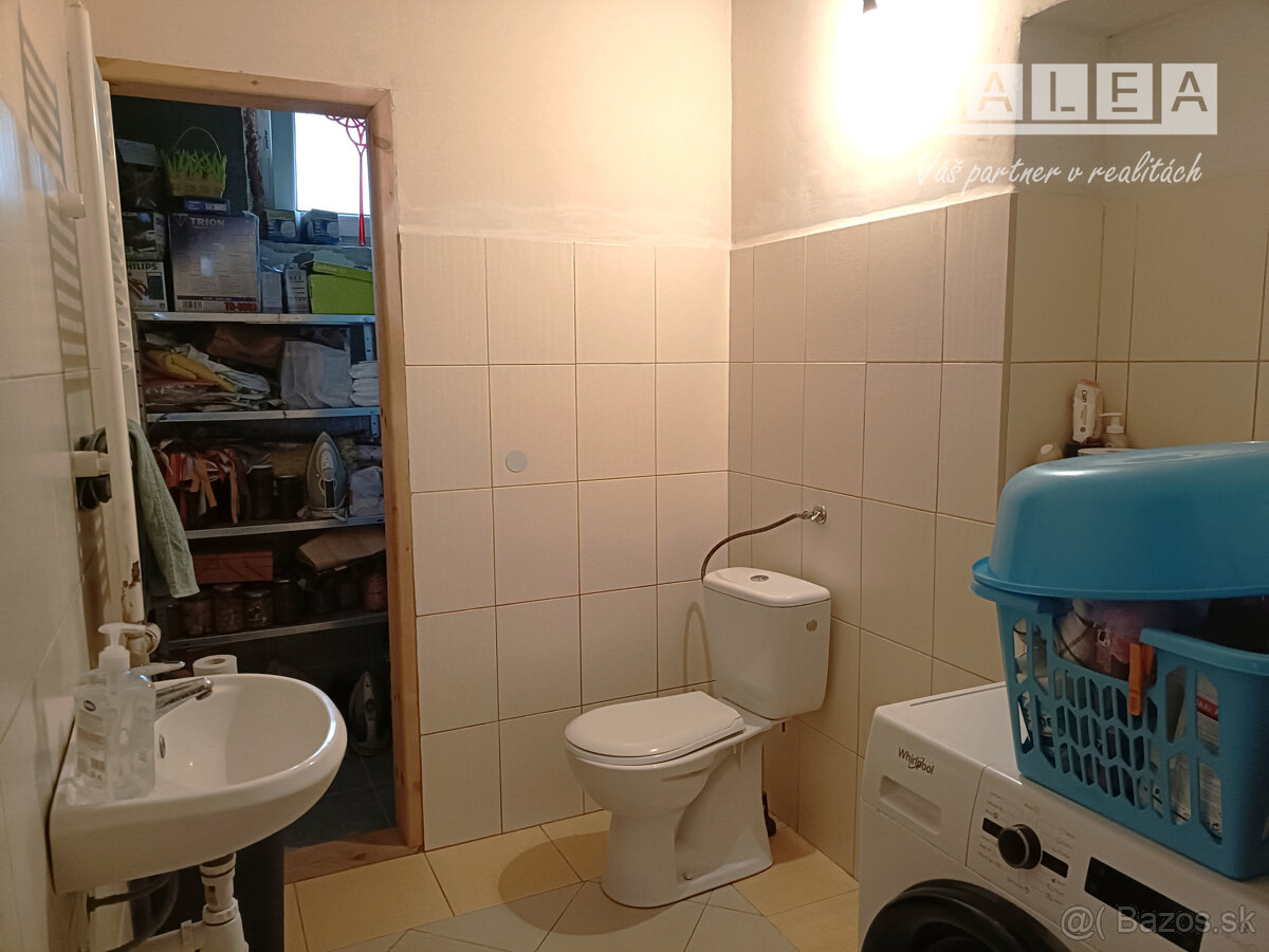 Čiastočne zrekonštruovaný 4izbový RD v Tešedíkove - 4