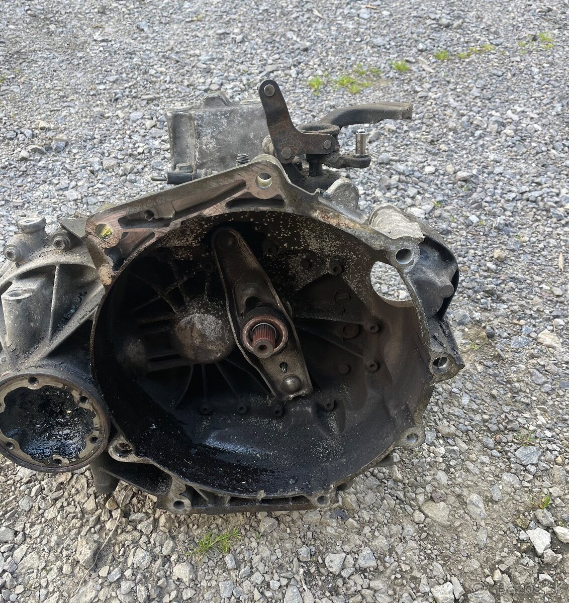 Predám manuálnu prevodovku 5q - 4