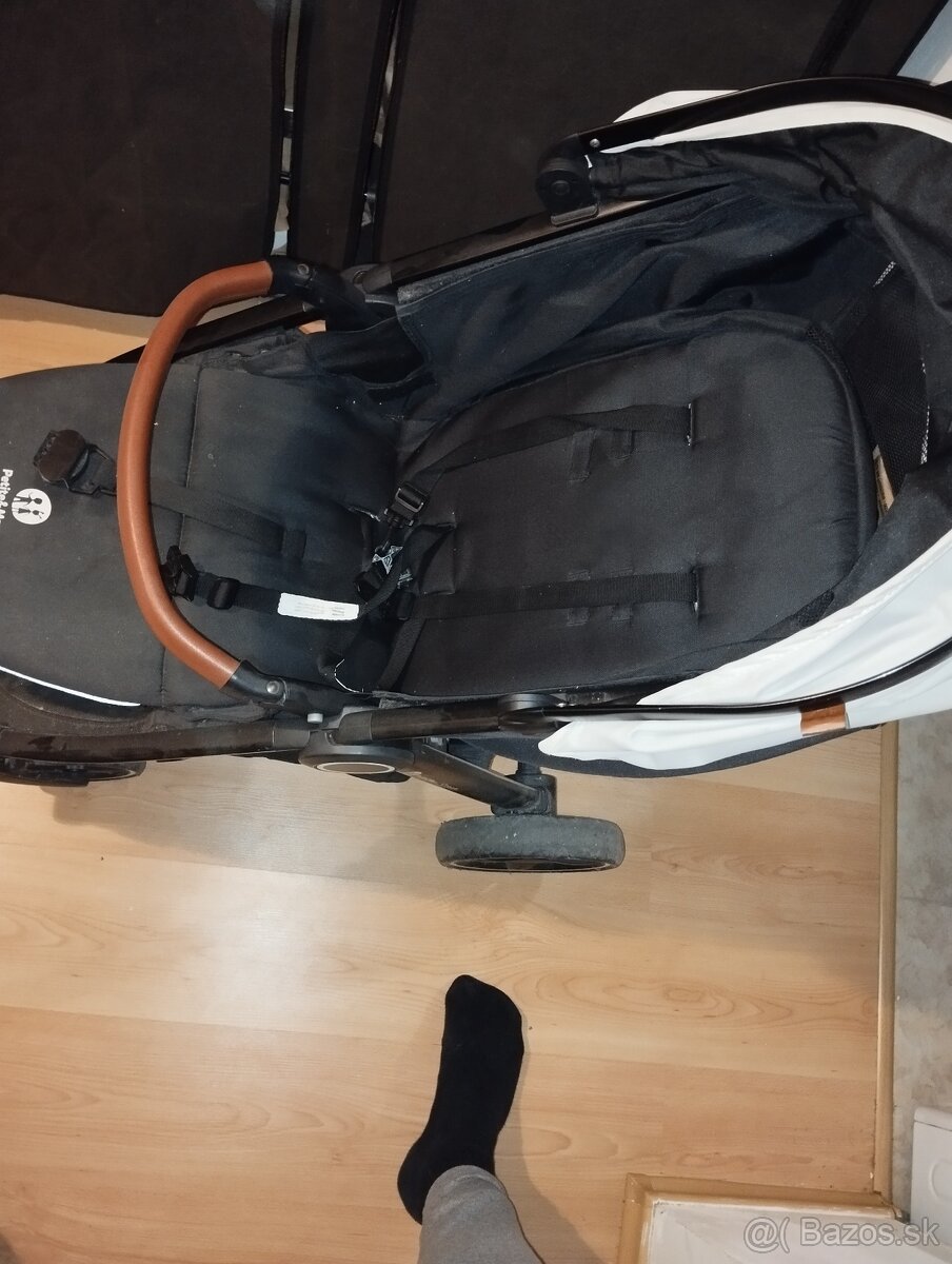 Petite & Mars Street + - 4