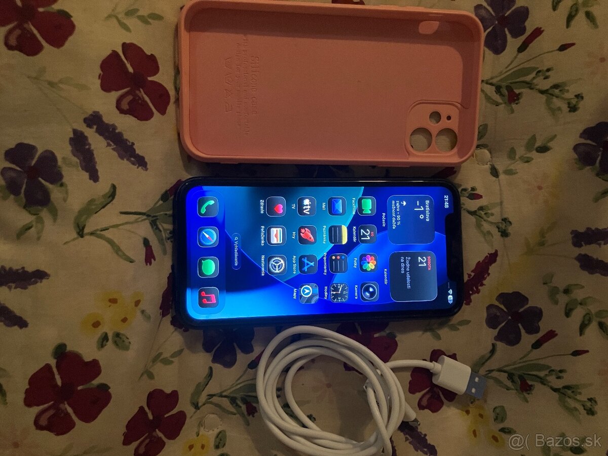 Predám iPhone 11.BLACK..128 GB.89% batéria. - 4