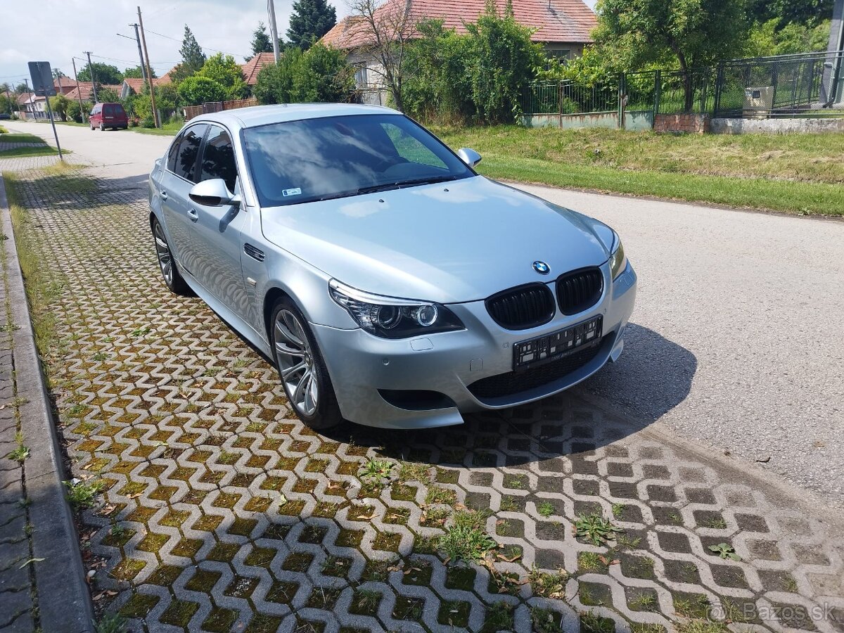BMW M5 E60 v10 - 4
