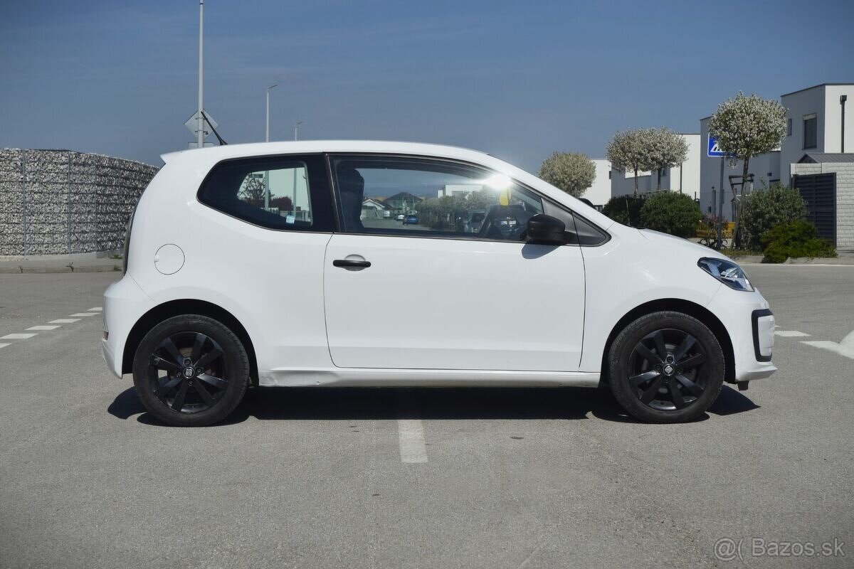 Volkswagen UP - 4