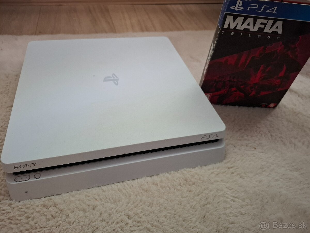PS4slim + 3 hry Mafia 1 Mafia 2 Mafia 3 - 4