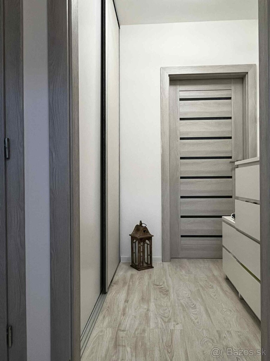 PRENÁJOM – štýlový byt - jacuzzi, garáž, záhrada, Podlužany - 4