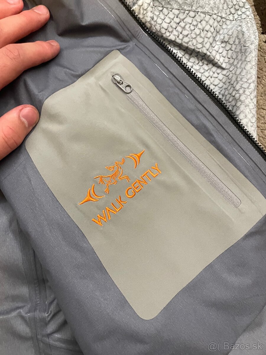 Arc'teryx x Walk Gently Beta SL - 4