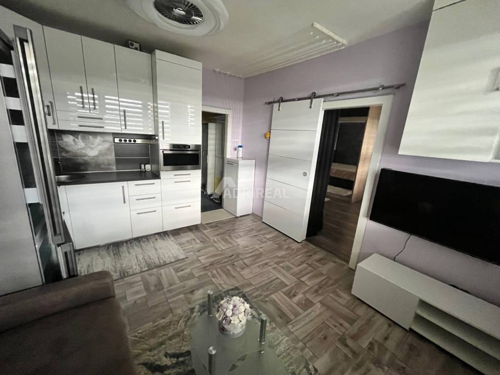 REZERVOVANÉ: 1i byt rekonštr. + zariadenie 38,92 m2; Záhonok - 4