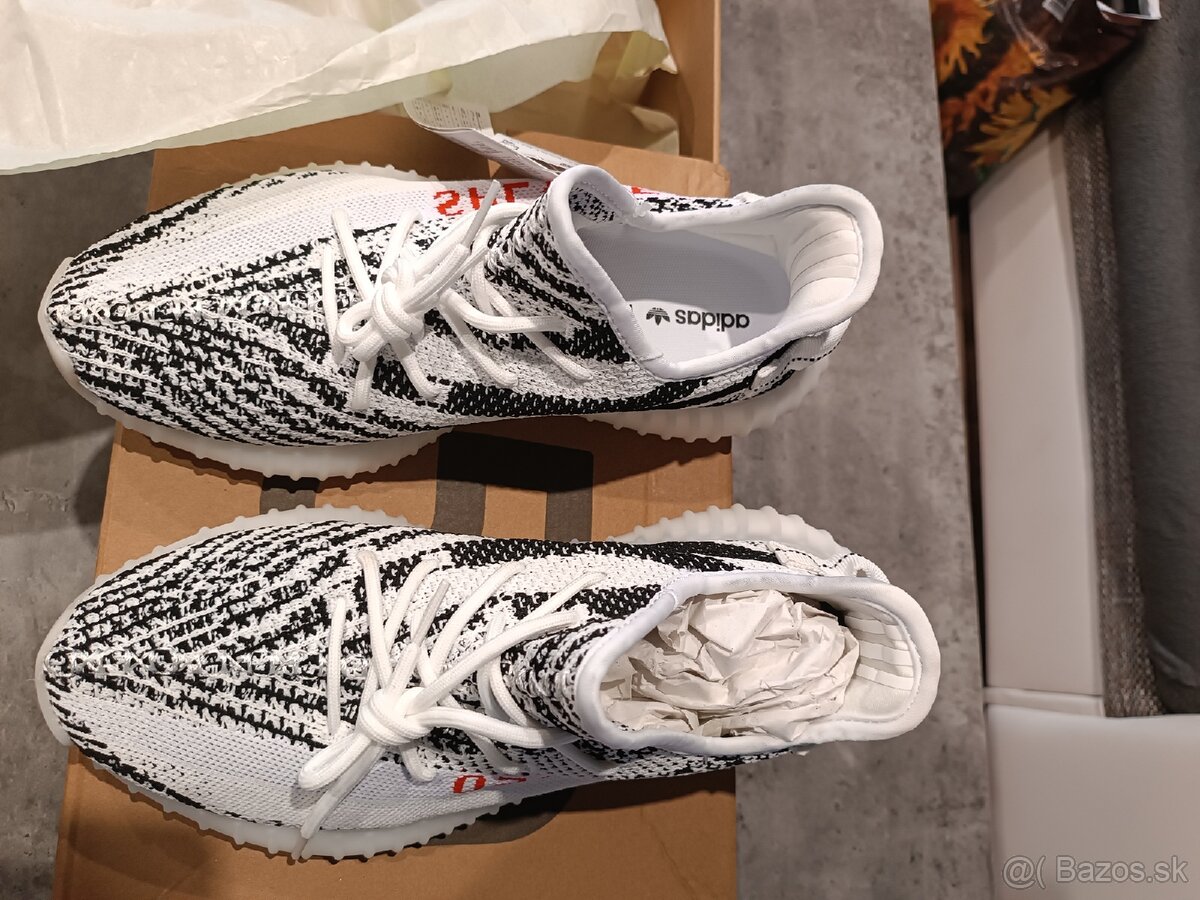350 V2 Zebra Yeezy Boost 41 1/3 - 4