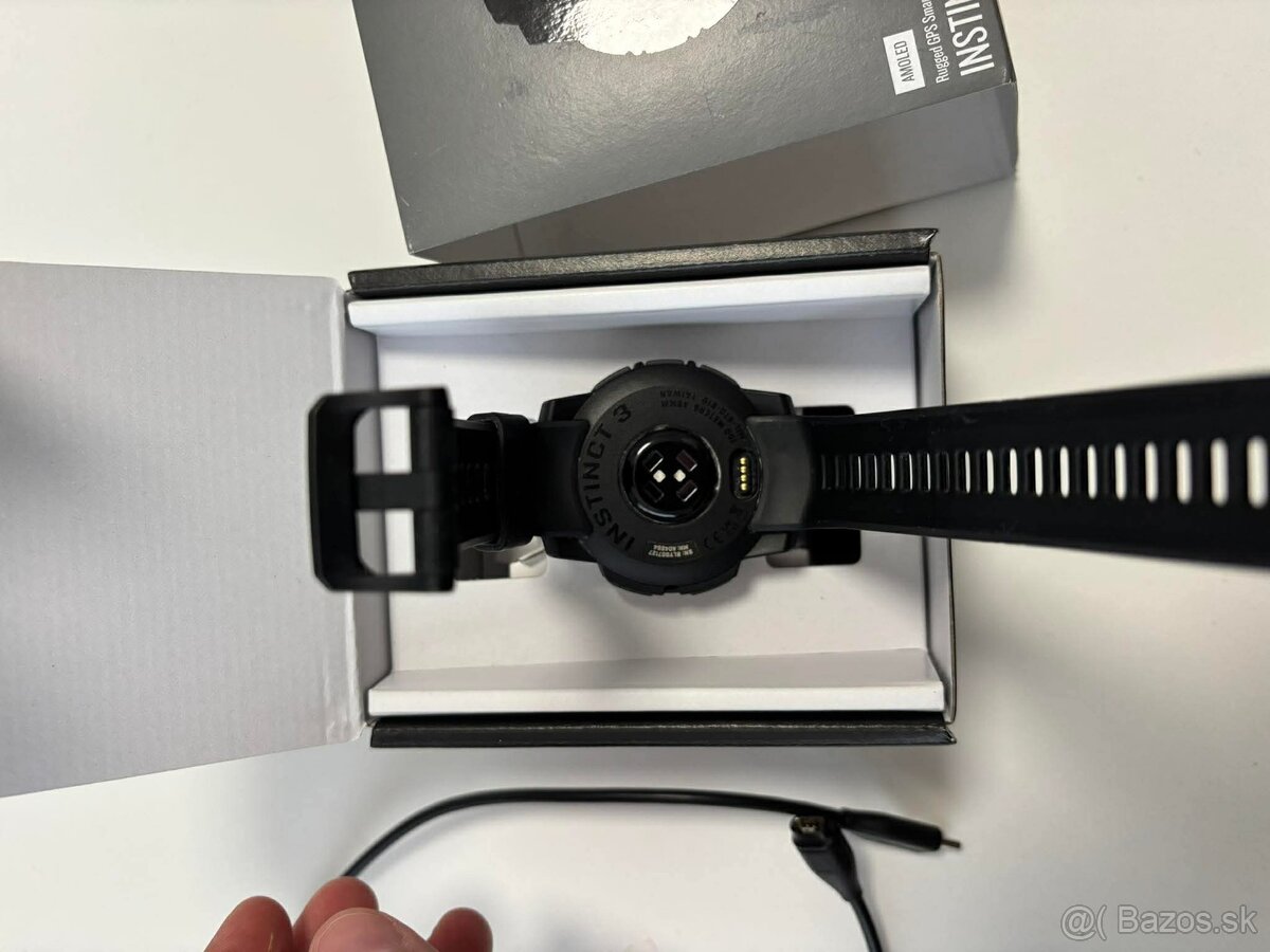 Predám Garmin Instinct 3 45mm AMOLED - 4